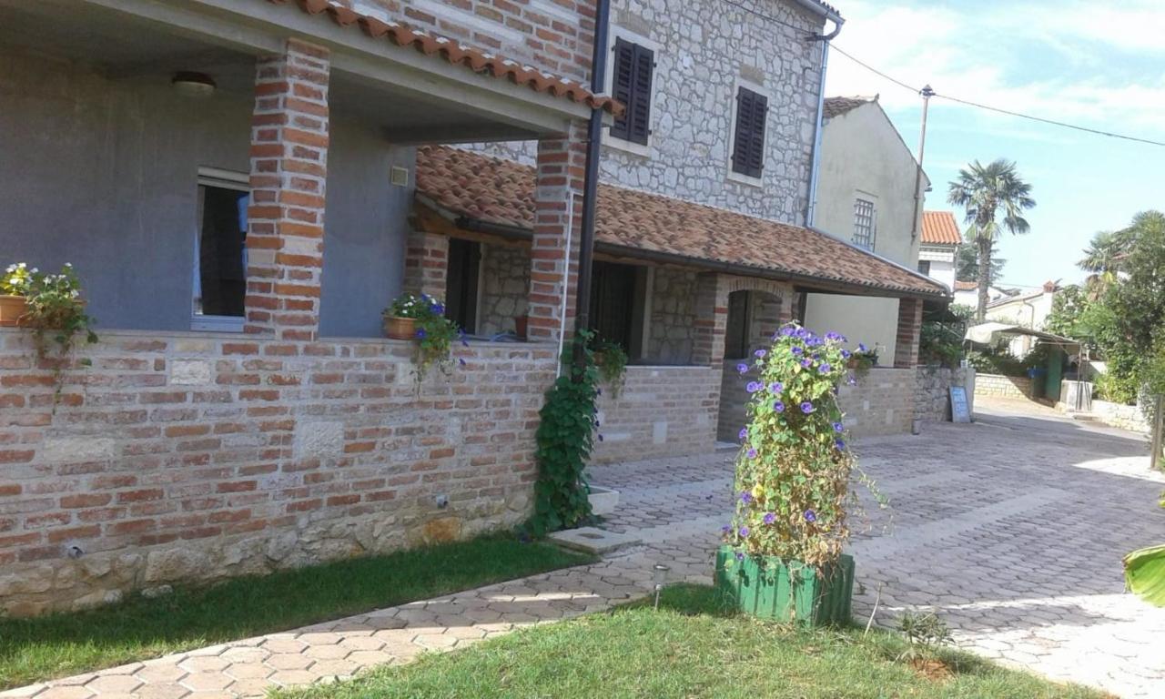 Apartmani Memic 100 M Do Plaze, Apartments Memic Only 100M From Beach Porec Luaran gambar