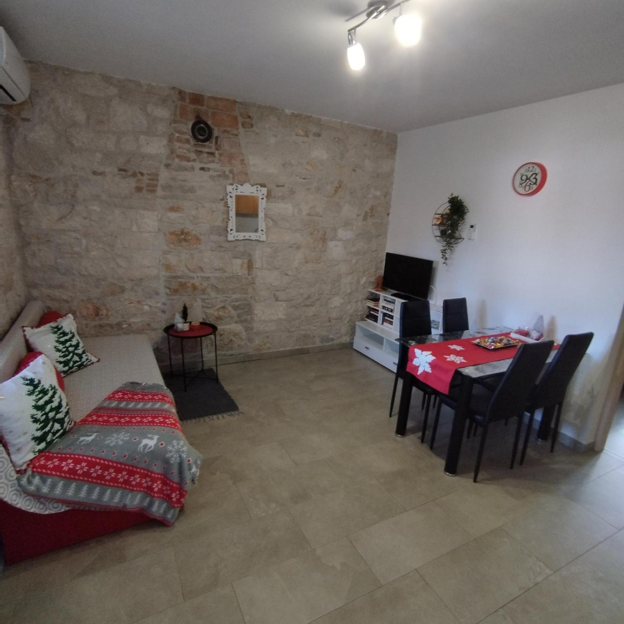 Apartmani Memic 100 M Do Plaze, Apartments Memic Only 100M From Beach Porec Luaran gambar