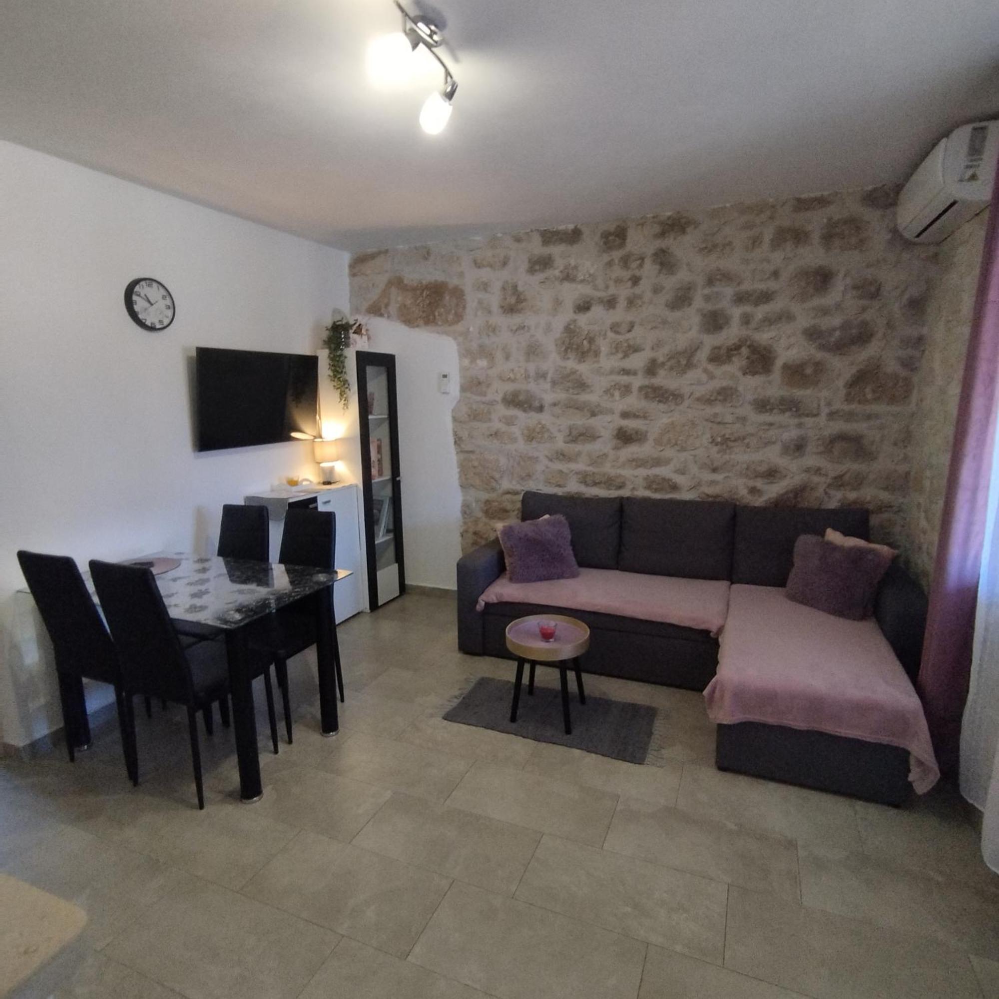 Apartmani Memic 100 M Do Plaze, Apartments Memic Only 100M From Beach Porec Luaran gambar