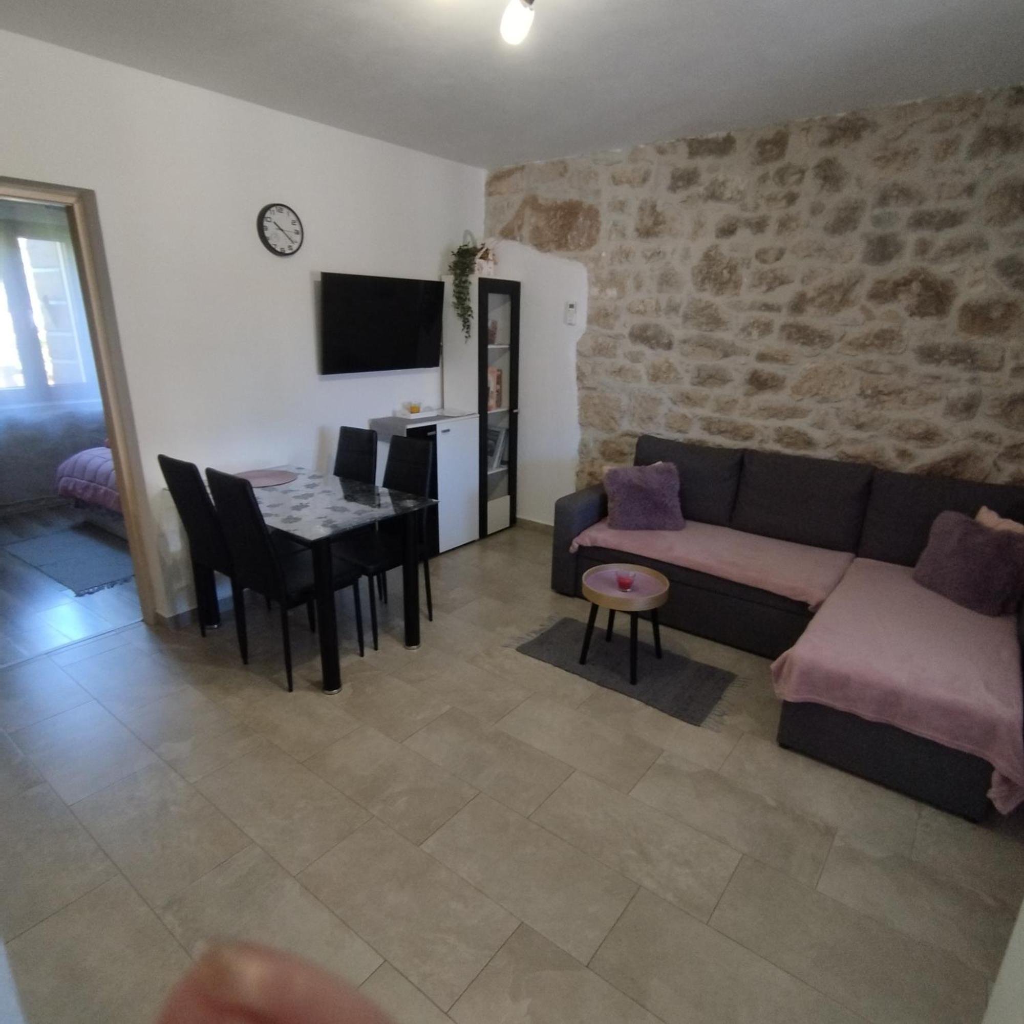 Apartmani Memic 100 M Do Plaze, Apartments Memic Only 100M From Beach Porec Luaran gambar